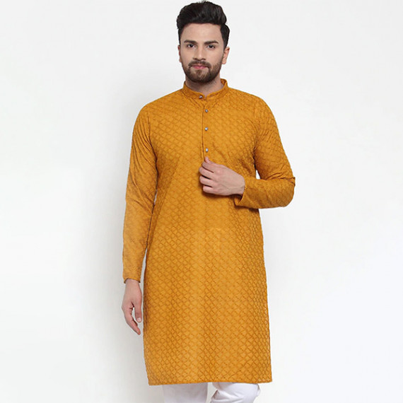 http://35.154.202.155/products/men-yellow-printed-straight-kurta