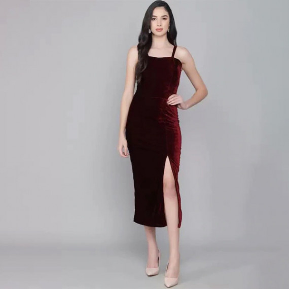 http://35.154.202.155/products/maroon-velvet-sheath-midi-dress