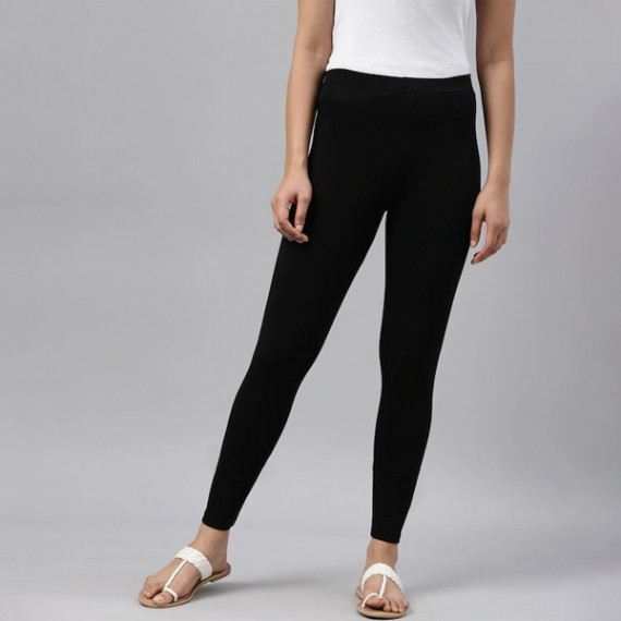 http://35.154.202.155/products/women-black-solid-ankle-length-leggings