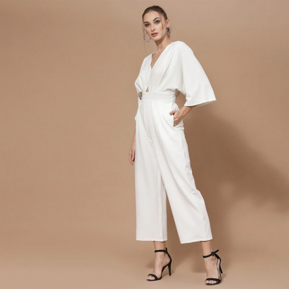 http://35.154.202.155/products/women-white-basic-jumpsuit