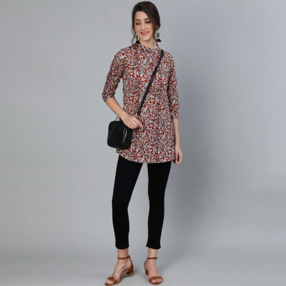 http://35.154.202.155/products/womens-maroon-cream-coloured-printed-tunic