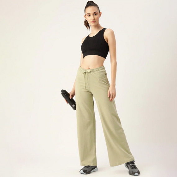 http://35.154.202.155/products/women-olive-green-solid-cotton-wide-leg-track-pants