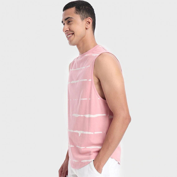 http://35.154.202.155/products/men-pink-tie-dye-oversized-vest