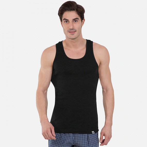 http://35.154.202.155/products/men-black-solid-racer-back-innerwear-vest-9922-0105