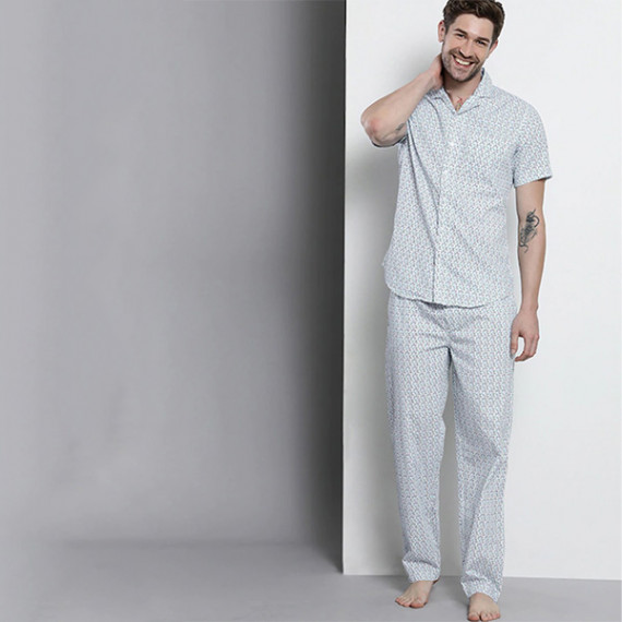 http://35.154.202.155/products/men-white-printed-pure-cotton-night-suit