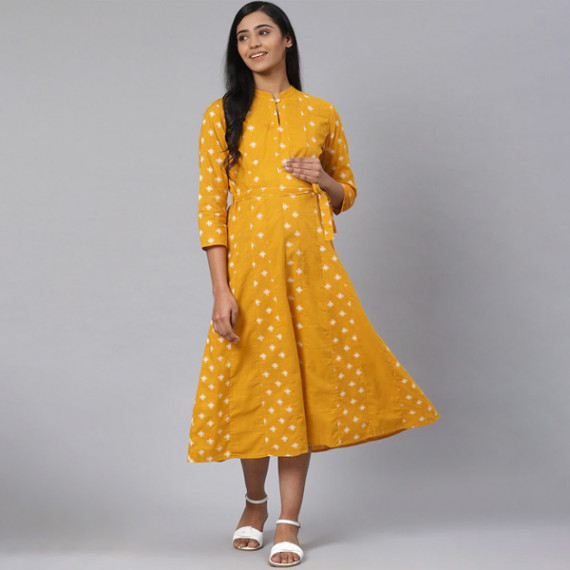 http://35.154.202.155/products/women-mustard-yellow-off-white-printed-pure-cotton-maternity-a-line-dress