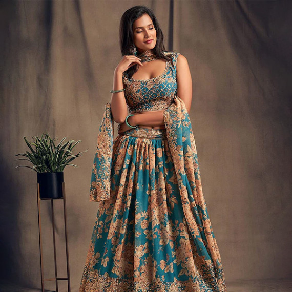 http://35.154.202.155/products/blue-beige-printed-semi-stitched-lehenga-unstitched-blouse-with-dupatta